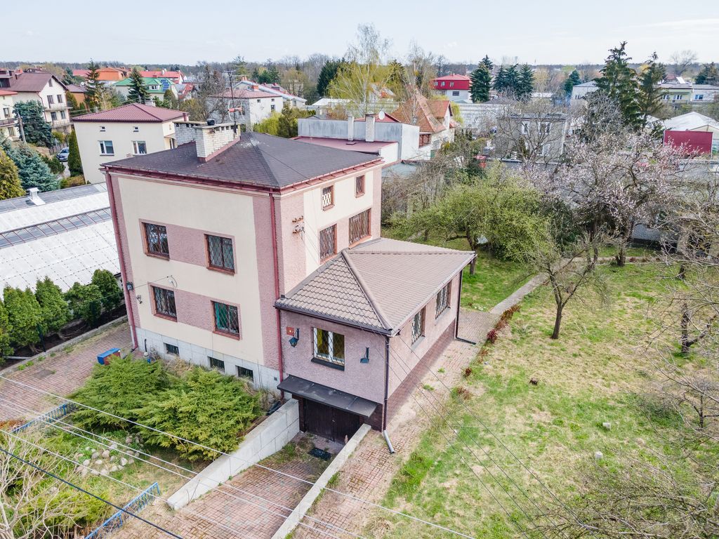 🏡Большой дом + 2 хозпостройки с потенциалом, на продажу в Варшаве,  Białołęka | Okeask